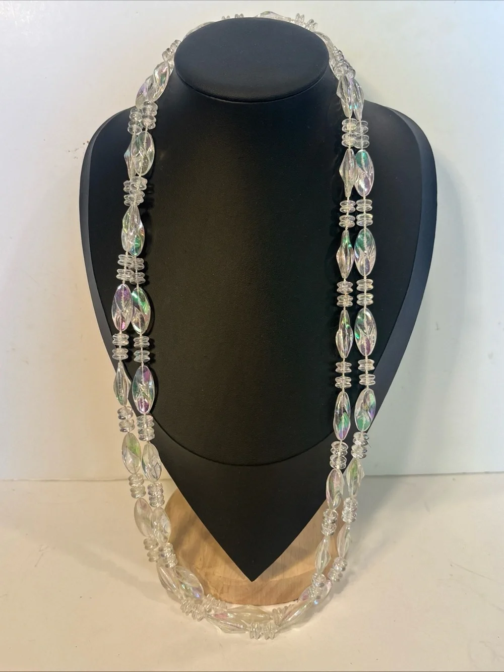 1986 Avon Rainbow Reflections Necklace 60